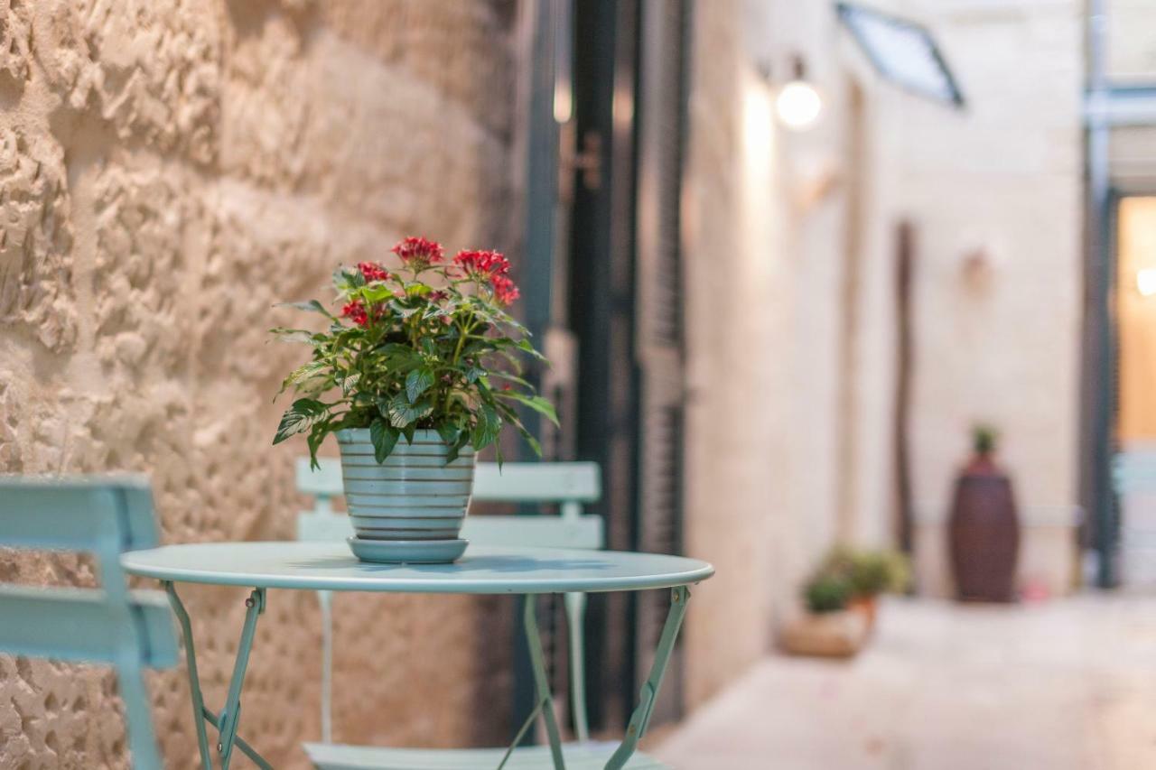 La Luna In Cortile Bed & Breakfast Lecce Exterior photo